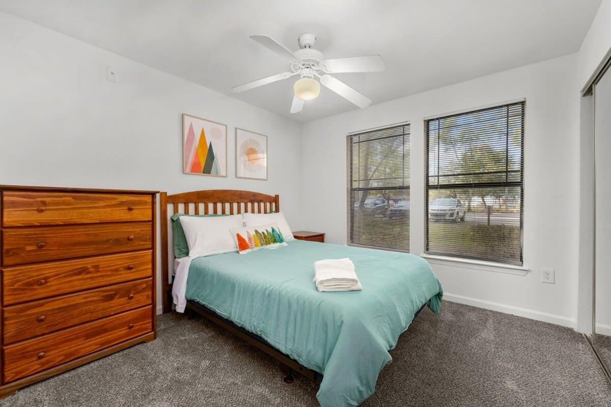 Villa 4Bd 2 Mi To Usf Free Pool + 24 Hour Gym Tampa Esterno foto