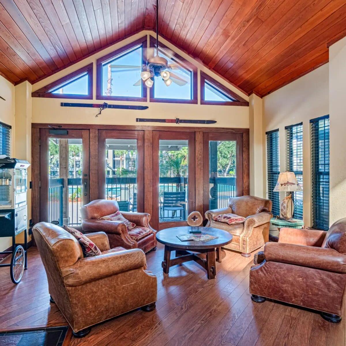 Villa 4Bd 2 Mi To Usf Free Pool + 24 Hour Gym Tampa Esterno foto